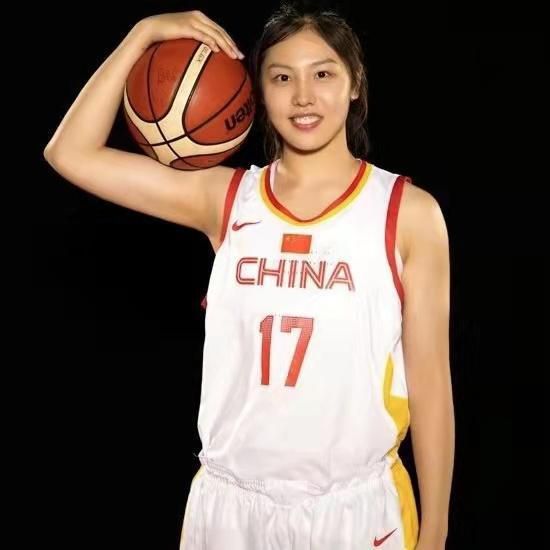 美女胸又黄又网站